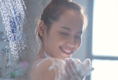 Có nên tắm vòi hoa sen hay không? Điểm lợi và điểm hại?